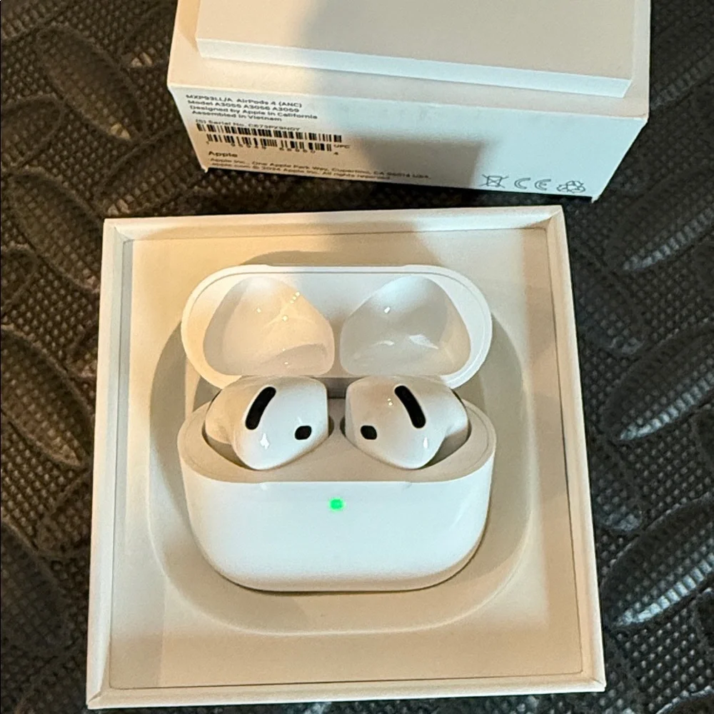 Apple AirPods 4 White Wireless Earphones